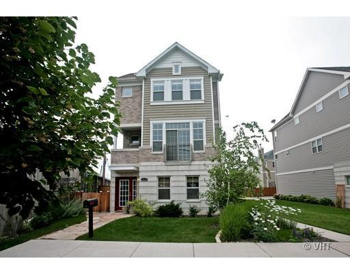 4512 W Byron St., Chicago, IL 60641