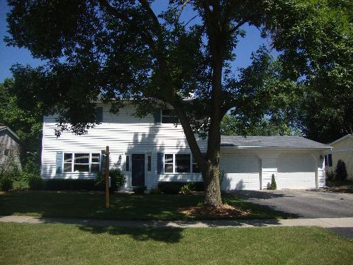 36513 N Grandwood Dr., Gurnee, IL 60031