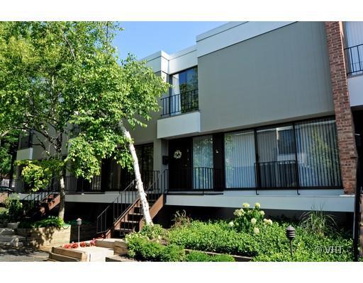 1100 Pine St. #C, Glenview, IL 60025