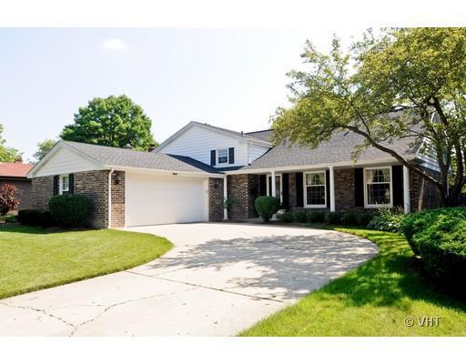 2731 N Brighton Pl., Arlington Heights, IL 60004