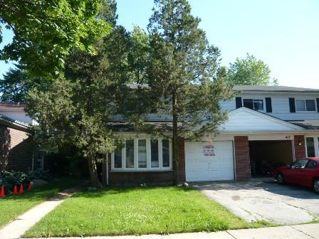 409 Valley Ln., Arlington Heights, IL 60004