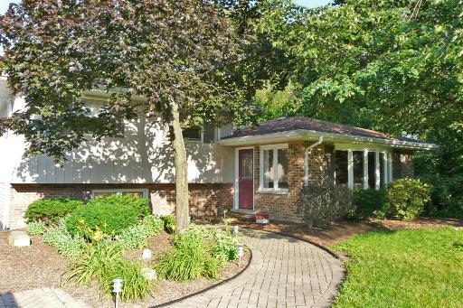 7309 Eleanor Pl., Darien, IL 60561