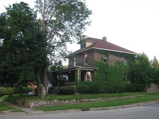 820 Caton Ave., Joliet, IL 60435