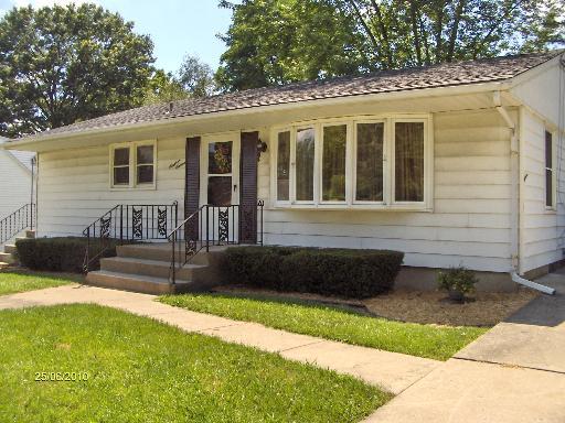 1916 Fulton St., Peru, IL 61354