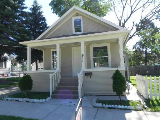 611 Cleveland St., Aurora, IL 60505