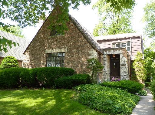 10626 S Leavitt St., Chicago, IL 60643