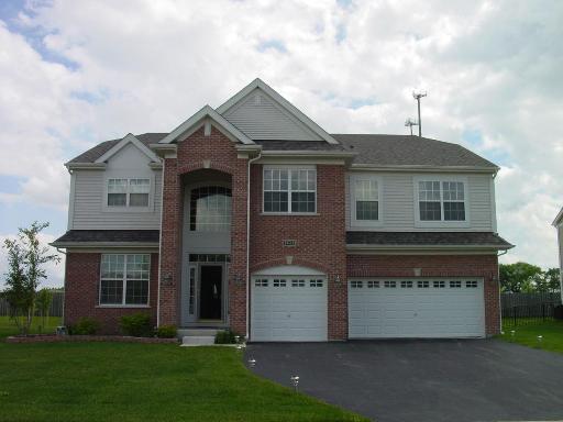 12233 Donahue Dr., Huntley, IL 60142