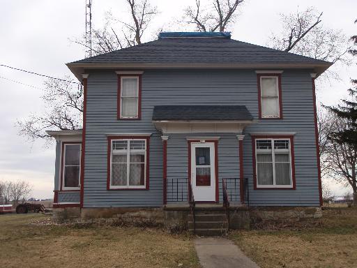 611 Chicago Rd., Paw Paw, IL 61353
