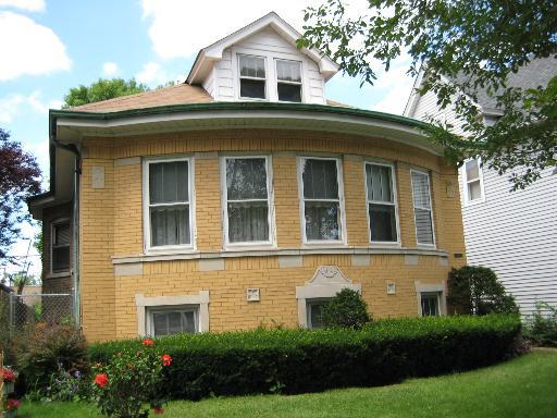 5926 W Dakin St., Chicago, IL 60634