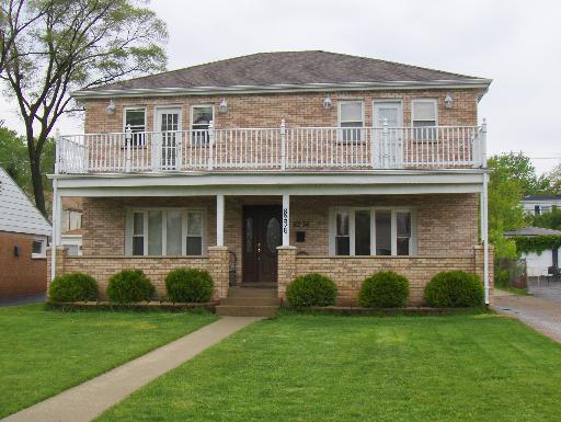 8236 N Ozanam Ave., Niles, IL 60714