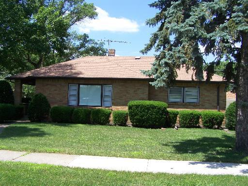 18656 Wentworth Ave., Lansing, IL 60438