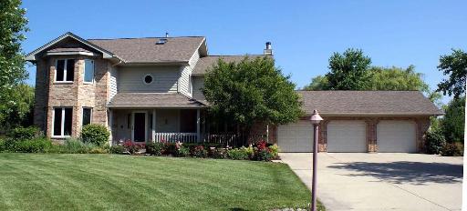 25854 Eagle Dr., Mundelein, IL 60047