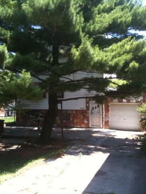 8505 S Essex Ave., Chicago, IL 60617