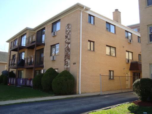 394 Alles Ave. #3D, Des Plaines, IL 60016