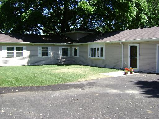 1806 N Fargo Ave., Mchenry, IL 60050