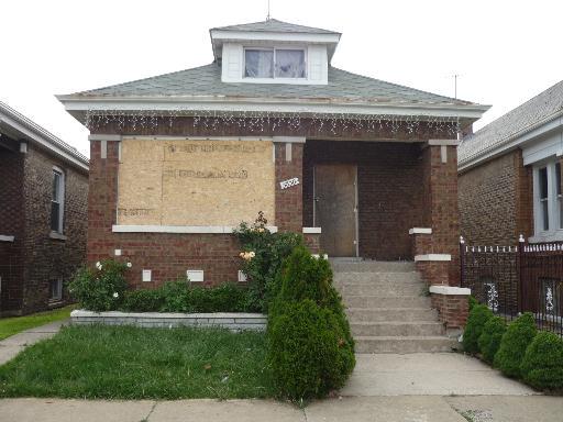 5830 S Richmond St., Chicago, IL 60629