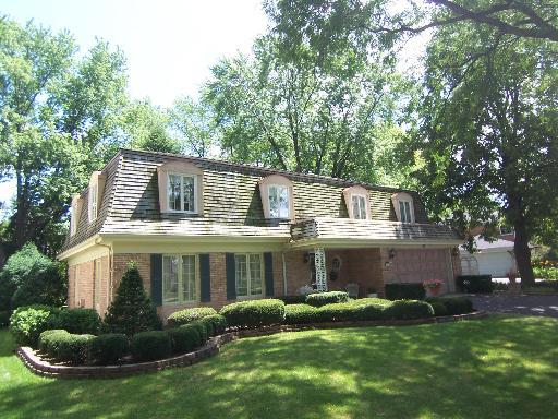 1024 Royal St. George Dr., Naperville, IL 60563