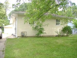 121 Pierce St., North Aurora, IL 60542
