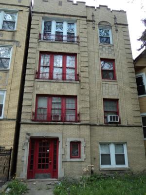 3655 W Belle Plaine Ave., Chicago, IL 60618