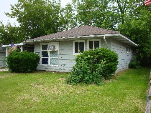 922 Chippewa Cir., Carpentersville, IL 60110