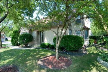 210 Bright Ridge Dr., Schaumburg, IL 60194