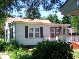 2911 S Scott St., Des Plaines, IL 60018