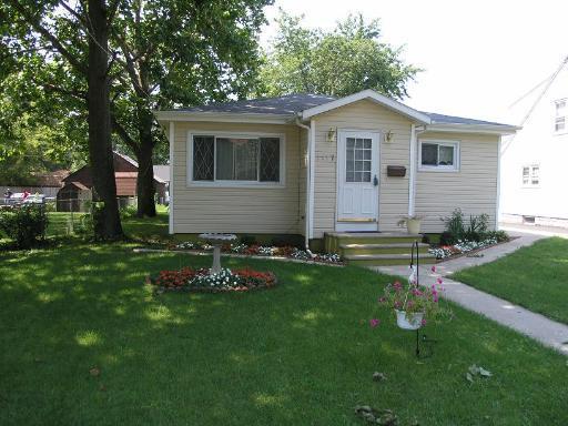 1117 S Fifth St., Dekalb, IL 60115