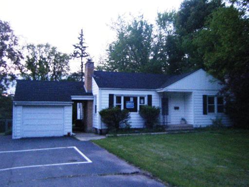 516 Skyline Dr., Fox River Grove, IL 60021