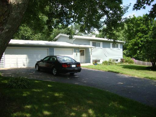 300 High Rd., Cary, IL 60013