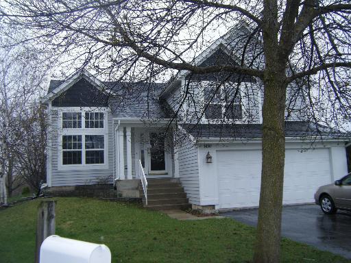 1430 Lawn Ct., Grayslake, IL 60030