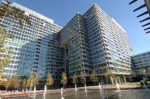 9655 Woods Dr. #408, Skokie, IL 60077