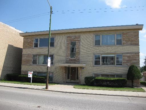 5841 W Foster Ave. #2NE, Chicago, IL 60630