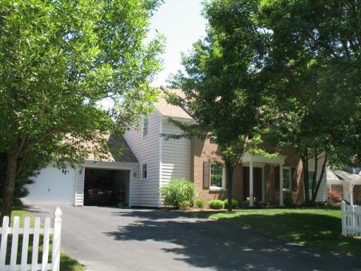 727 Stonebridge Rd., Frankfort, IL 60423