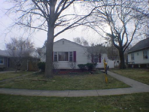 607 Paris Ave., Rockford, IL 61107