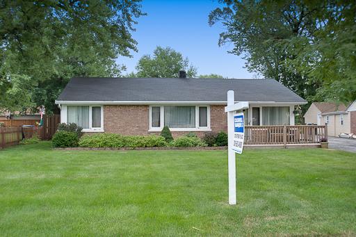 9905 Elm Circle Dr., Oak Lawn, IL 60453