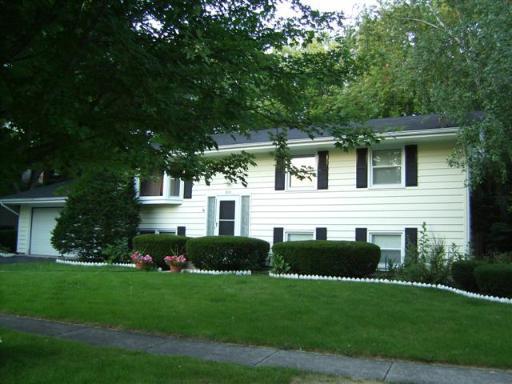213 West St., Geneva, IL 60134