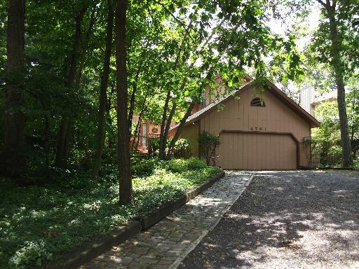 4781 Woodcliff Ln., Palatine, IL 60067
