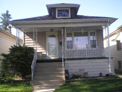 5740 W Warwick St., Chicago, IL 60634