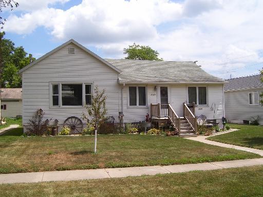 885 S Broadway St., Coal City, IL 60416