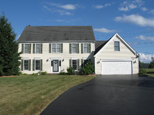 517 Stony Hill Ln., Crystal Lake, IL 60012