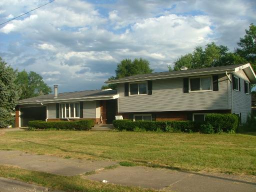 163 E Fourth St., Depue, IL 61322