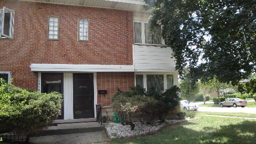 4858 W Crain St. #A, Skokie, IL 60077