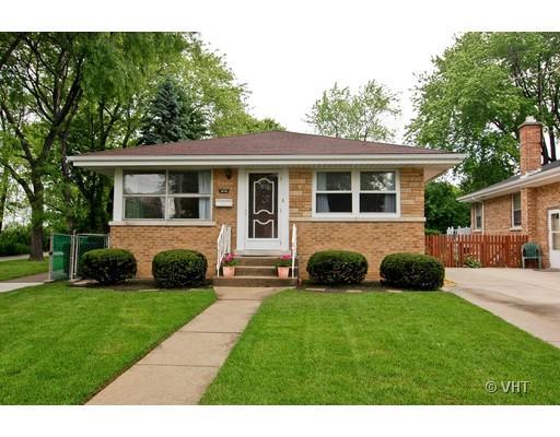 4636 Birchwood Ave., Skokie, IL 60076