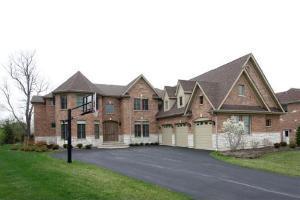 421 Fox Glove Ln., Barrington, IL 60010