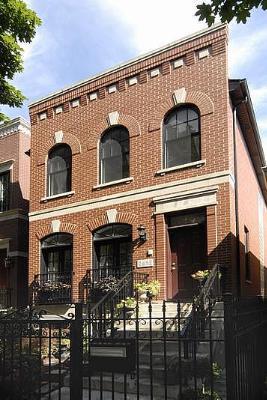 2452 W Berteau St., Chicago, IL 60618