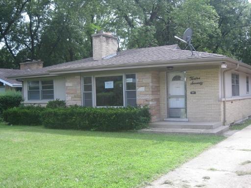 1270 S River Rd., Des Plaines, IL 60018
