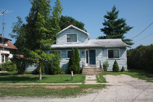 250 E Genesesee Ln., Leland, IL 60531