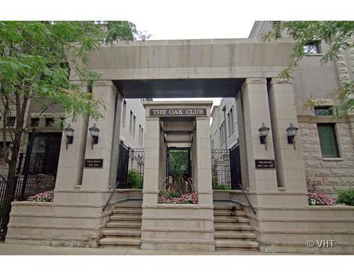 930 N Clark St. #B, Chicago, IL 60610