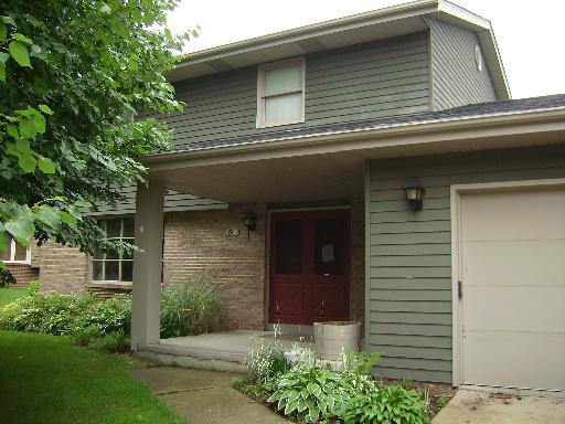 1981 Santa Monica Dr., Rockford, IL 61108