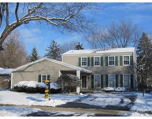 1528 Warbler Dr., Naperville, IL 60565